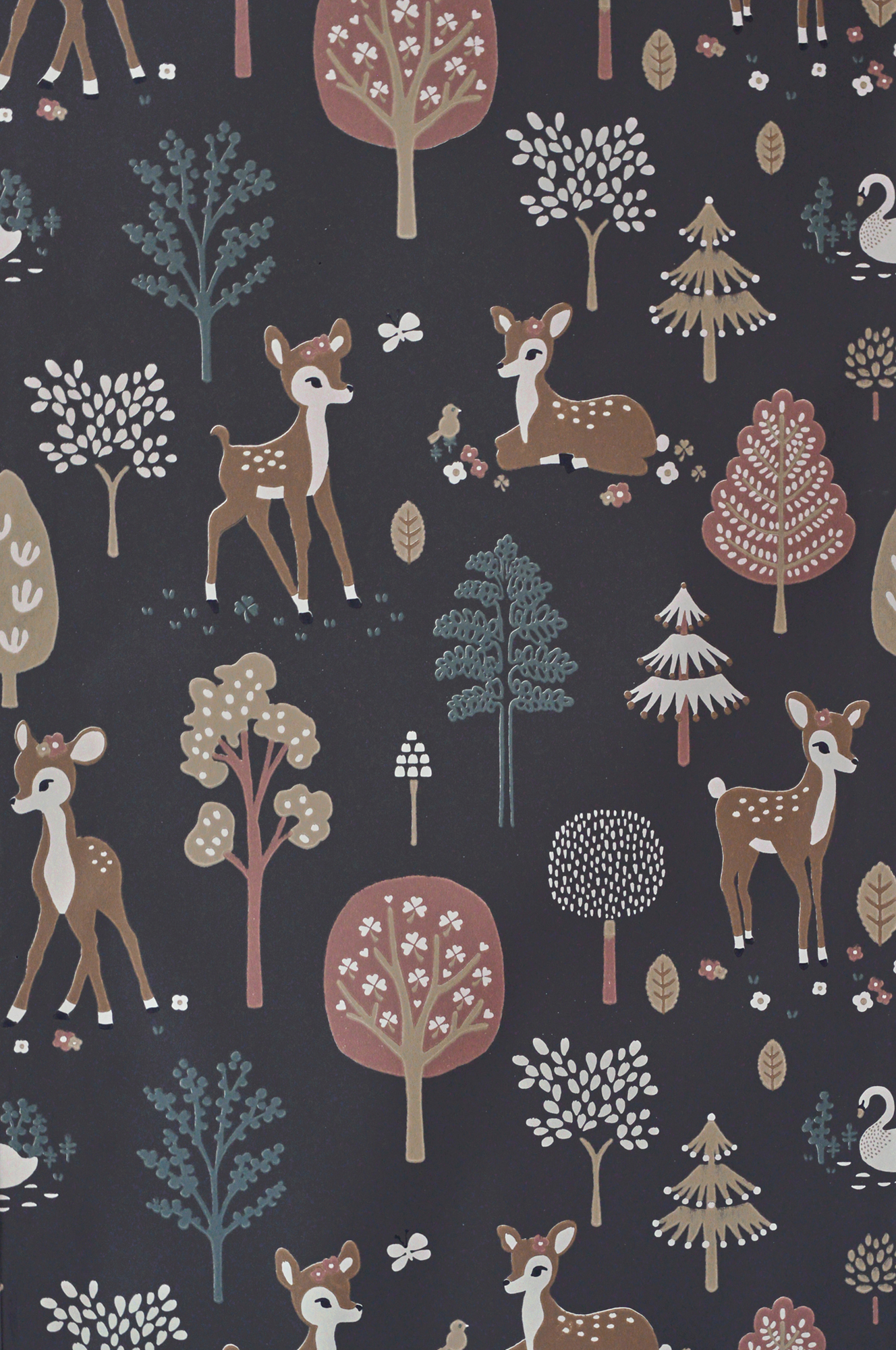 Golden Woods, Deep Grey, Majvillan